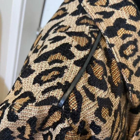 Chico’s~NWT~Jacquard~Leopard Print~Faux Leather Detail~Lined~Moto Jacket~Size 3 - Picture 11 of 16
